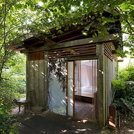 Ecolodge Le Bruit De L'eau Bed and Breakfast Saint-Quentin-en-Tourmont