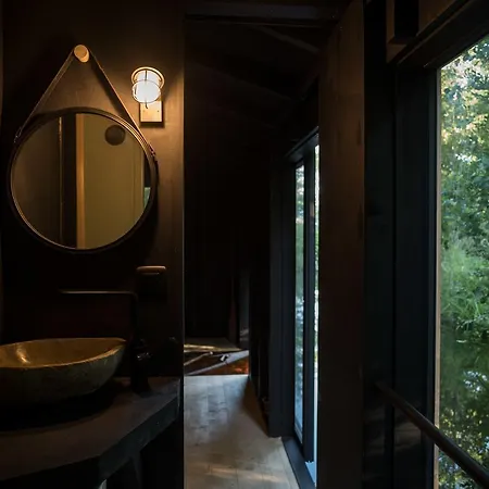 Bed and Breakfast Ecolodge Le Bruit De L'eau Saint-Quentin-en-Tourmont