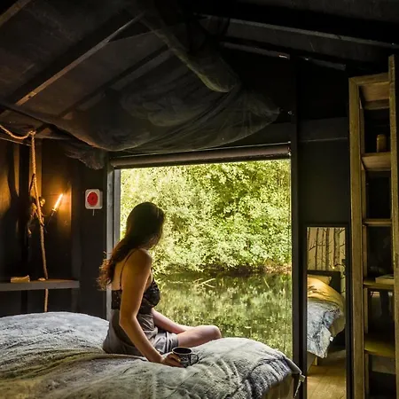 Ecolodge Le Bruit De L'eau فندق مبيت وإفطار سانت كوينتن ان تورمونت