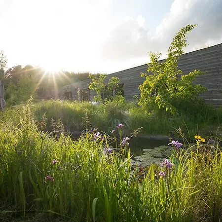 Ecolodge Le Bruit De L'eau Couette-café Saint-Quentin-en-Tourmont