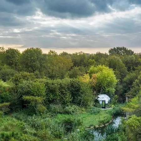 Ecolodge Le Bruit De L'eau ベッド・アンド・ブレックファスト